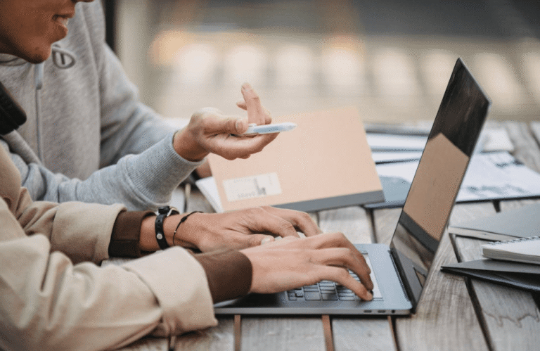 How Technology Is Revolutionizing the Tourism Industry